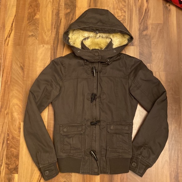 United Colors Of Benetton. Vintage Winter Coat. Size 42. Removable Hood. - Picture 9 of 16